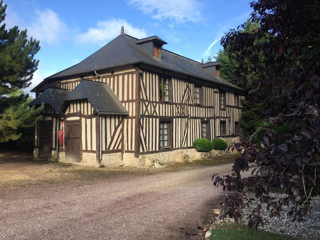 ホテル Domaine De Geffosse Pont-Évêque エクステリア 写真